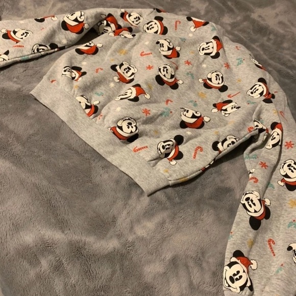 Minnie Mouse sweater - Picture 3 of 3